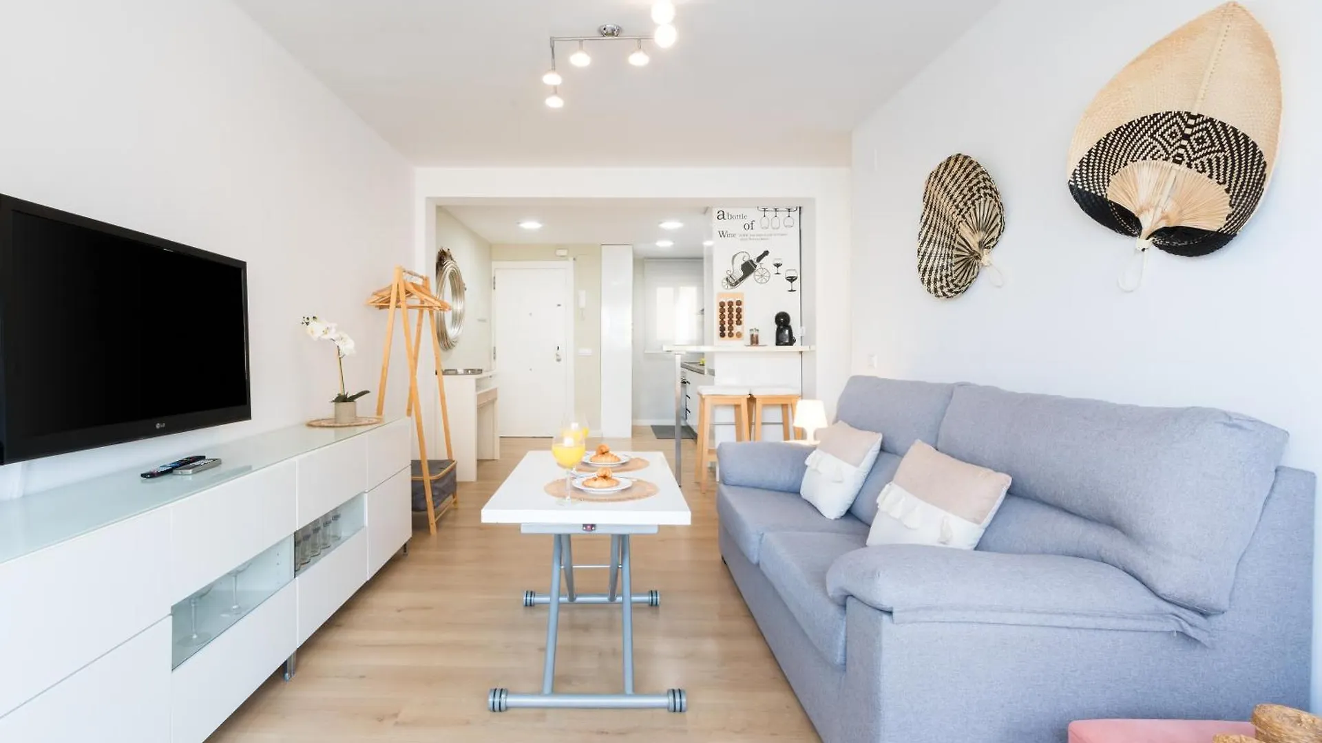 Wintowinrentals Modern, Fully Equipped And Well Connected Apartment In Malaga