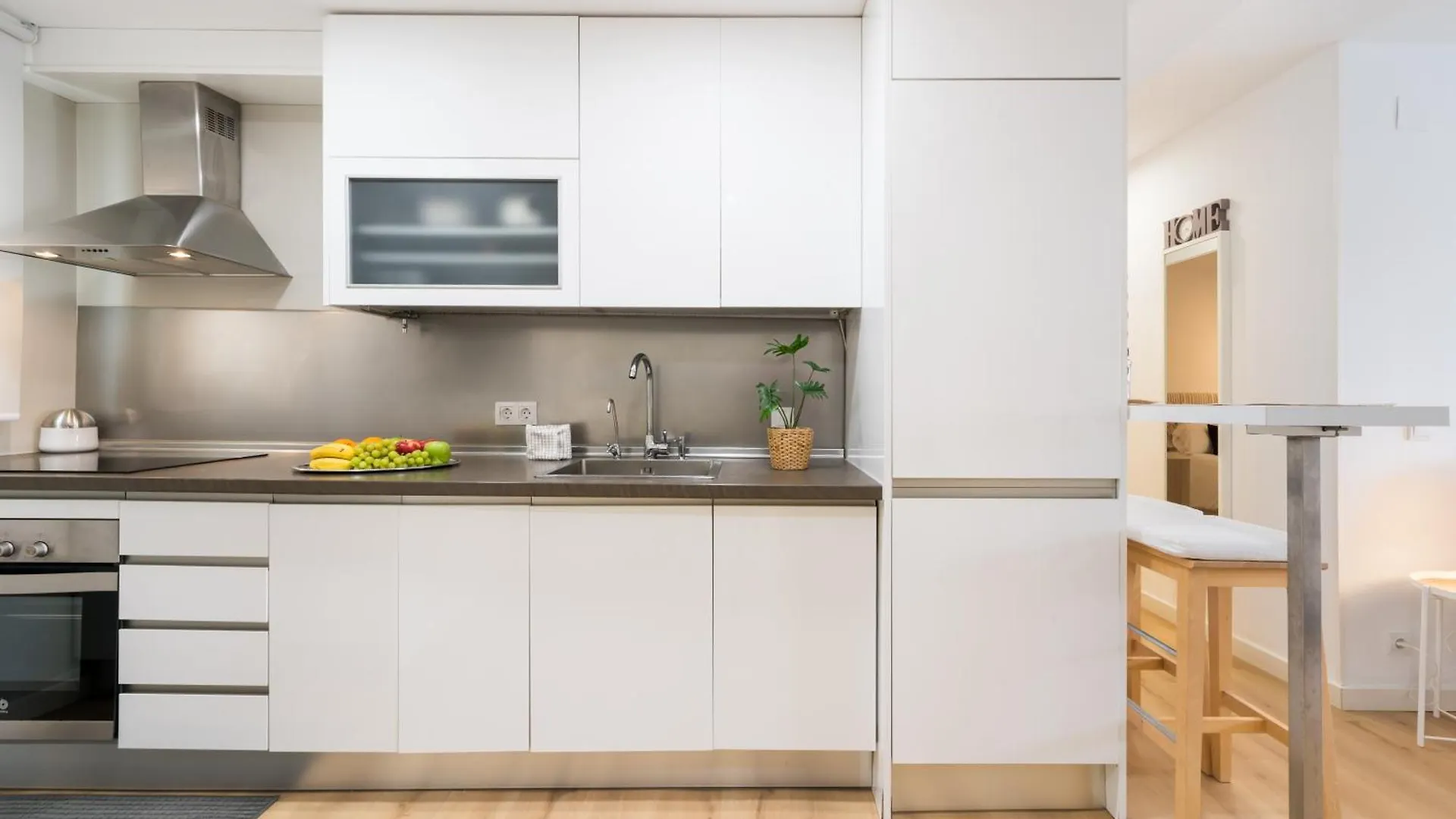 Wintowinrentals Modern, Fully Equipped And Well Connected Apartment In Malaga Spain