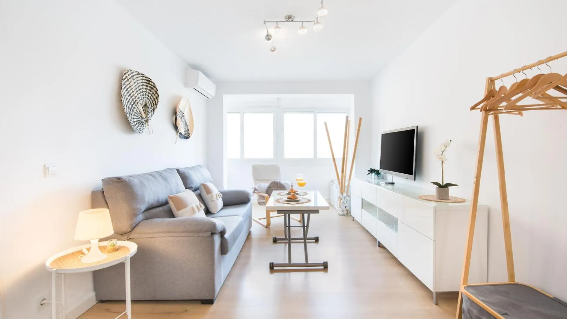 Wintowinrentals Modern, Fully Equipped And Well Connected Apartment In Màlaga